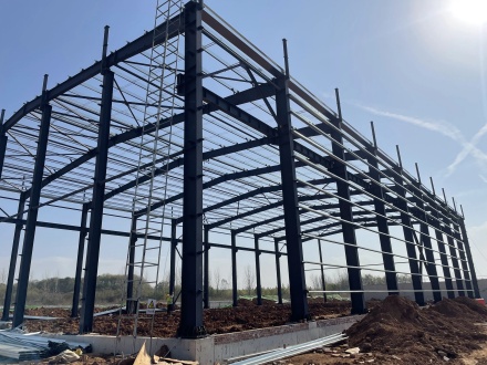 鋼結(jié)構(gòu)廠房